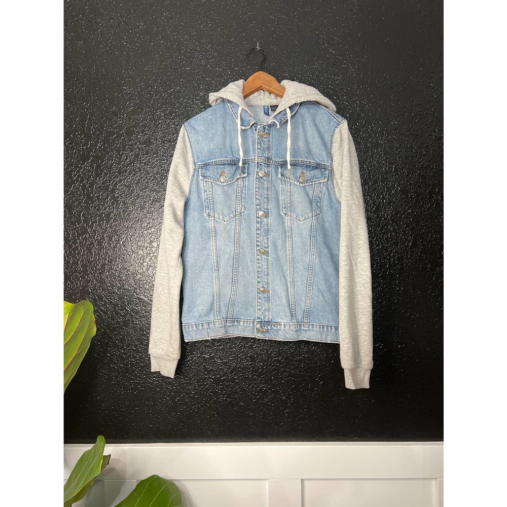 Divided Mens size Medium denim / sweatshirt hooded